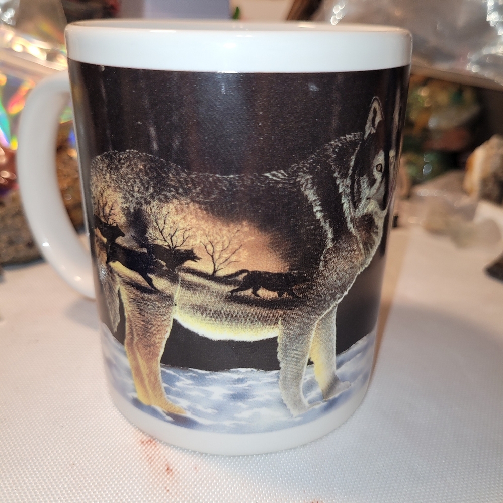 Leanin' Tree 1989 Antique Spirit of the Wolf Indian Prayer Ceramic Coffee Mug